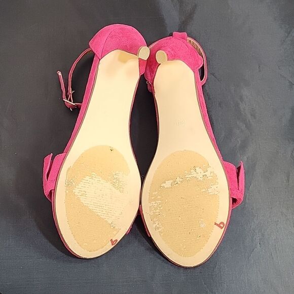 BRAND NEW ASHLEY STEWART TIA RUFFLE ADJUSTABLE BUCKLE  STRAP OPEN TOE SA… - Picture 11 of 12